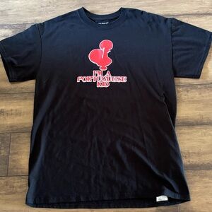 👛 (ANY 2/$20) GILDAN Short Sleeve Black Tee Shirt “I’m A Portuguese Kid”